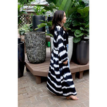 Load image into Gallery viewer, KK Wrap Front Kimono // Black Tie-Dye