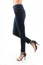 Load image into Gallery viewer, FINAL SALE - Betsy Chic Super Skinny