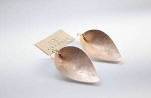 Pinched Leaf Earring - Sparkling Peach