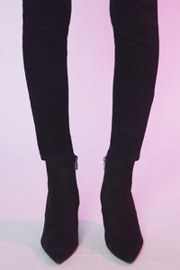 Classic Black Denim Skinny Jeans