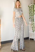 Load image into Gallery viewer, Snake Print Flare Pant