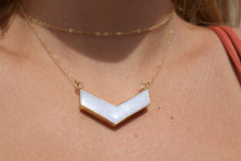Load image into Gallery viewer, Reversible Iwi Necklace - Abalone/Mother Of Pearl