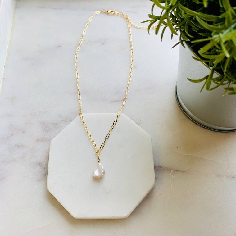 Fresh Water Pearl Pendant Necklace