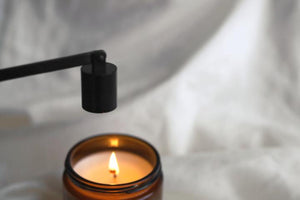 candle snuffer